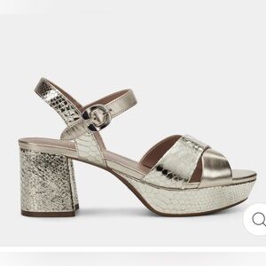 Comfortable Women's Sandal in Gold Genuine Leather